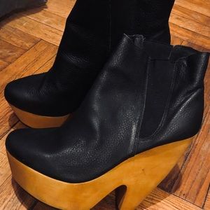 Messeca New York Juliana Ankle Boot Size 9.5 / 10